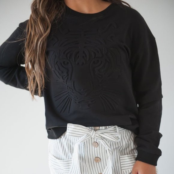 Duckthreads NWT Tiger Queen 3D Embossed Sweatshirt in Black - Picture 3 of 10